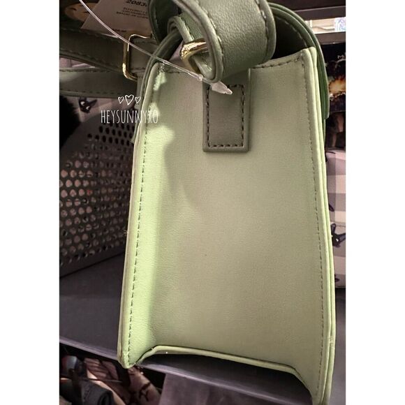 Studio Ghibli My Neighbor Totoro Leaf Crossbody Bag - Picture 3 of 6